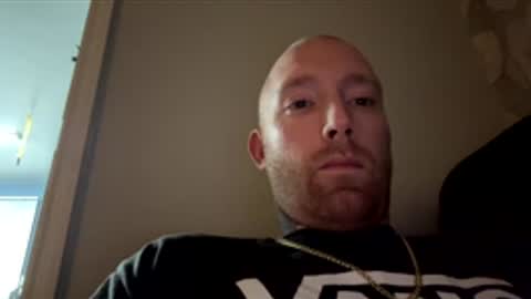 Snapshot of adidas2410 chatting on 03-30-26, 02:01 adidas2410 online show from 03-30-26, 02:01