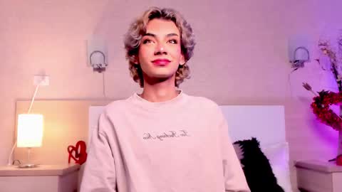 Adonis  online show from 02-25-26, 04:33