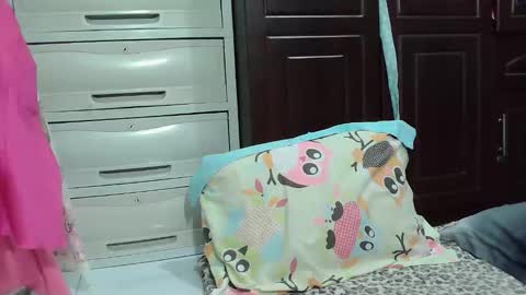 annelovesu online show from 04-16-26, 02:18