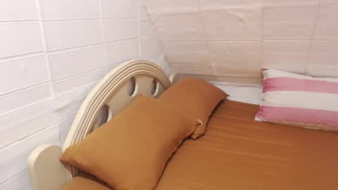 Snapshot of adorabletrans69 chatting on 04-03-26, 03:32 Princess BLanca online show from 04-03-26, 03:32