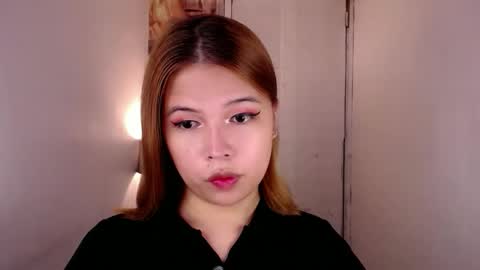 adorabletsforyouxx online show from 10-27-25, 03:43