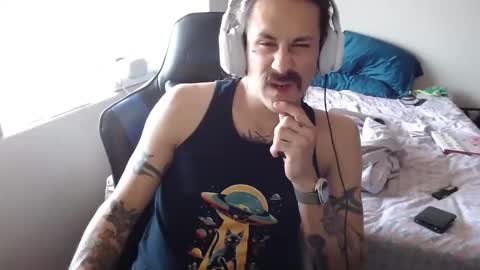 Snapshot of adoraso18 chatting on 09-11-25, 09:04 adoraso18 online show from 09-11-25, 09:04