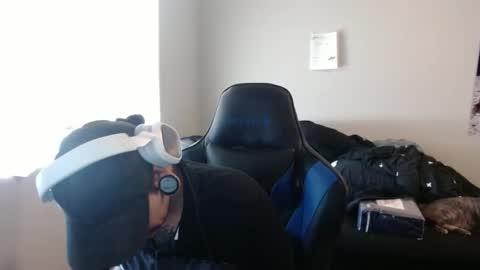 Snapshot of adoraso18 chatting on 09-30-25, 10:59 adoraso18 online show from 09-30-25, 10:59