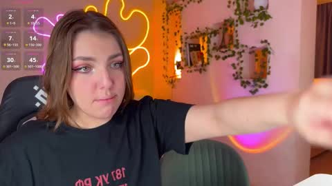 adrean_sofi online show from 10-06-25, 08:01