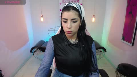 Adri  online show from 04-15-26, 11:17