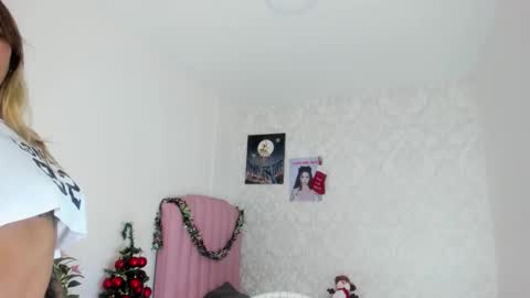 Adriana online show from 12-21-25, 01:07