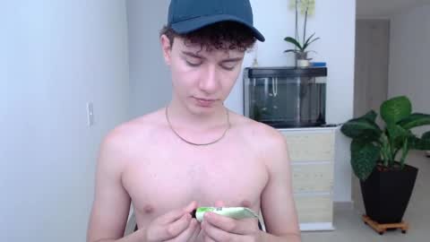 adrian morelli online show from 12-19-24, 07:40