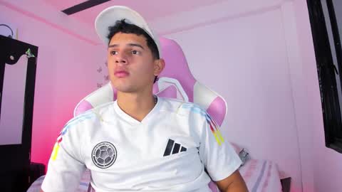 ADRIAN online show from 02-17-26, 06:36