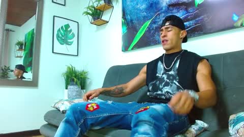   online show from 01-10-25, 11:43