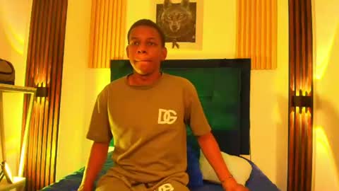 Adrian online show from 07-04-26, 11:38