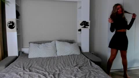 Adriana online show from 01-22-25, 09:13