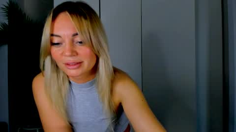 Adriana online show from 04-01-26, 04:26