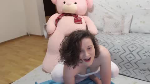 Snapshot of adriana_elvis chatting on 02-06-25, 01:32 adriana online show from 02-06-25, 01:32