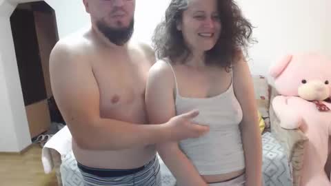 Snapshot of adriana_elvis chatting on 11-27-25, 06:48 adriana online show from 11-27-25, 06:48