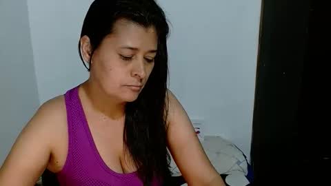 Adriana milf online show from 04-01-26, 03:18