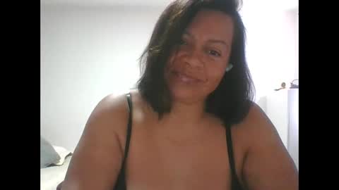 adrianagogo18 online show from 10-28-25, 12:41