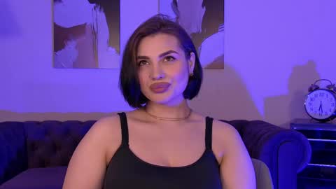 Snapshot of adrianatores chatting on 05-25-26, 06:25 AdrianaTores online show from 05-25-26, 06:25