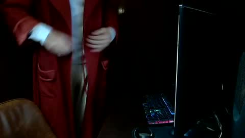 Snapshot of adrianlatino chatting on 06-13-26, 12:19 Adrian online show from 06-13-26, 12:19
