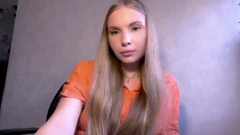Caroline online show from 05-20-26, 03:07