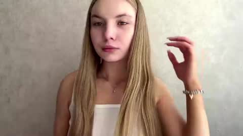Snapshot of adriannemuldowney chatting on 07-05-26, 05:03 Caroline online show from 07-05-26, 05:03