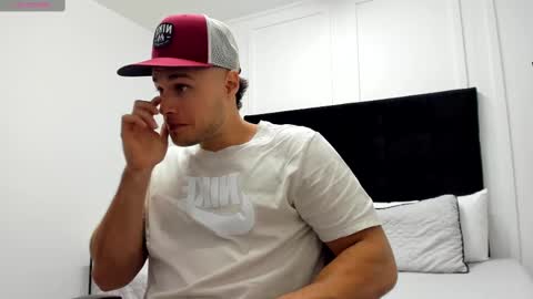 Adrein Roche online show from 01-25-25, 11:11