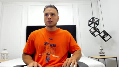 Adrein Roche online show from 02-05-25, 11:17