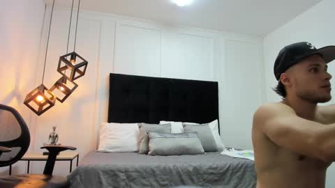 Adrein Roche online show from 02-27-25, 02:21