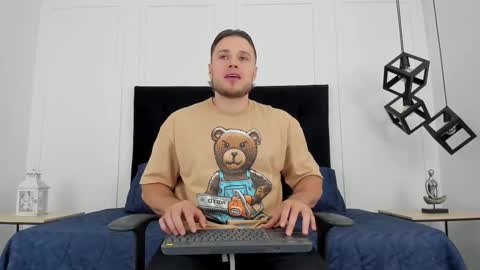 Adrein Roche online show from 03-09-25, 11:14