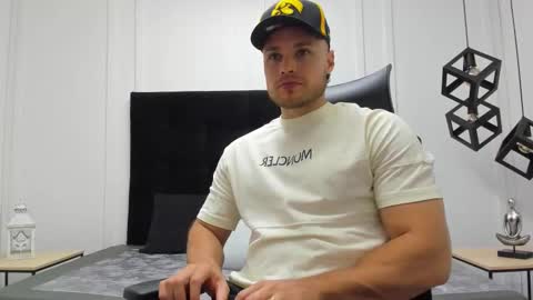 Adrein Roche online show from 09-14-25, 10:31