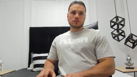 Adrein Roche online show from 09-16-25, 10:55