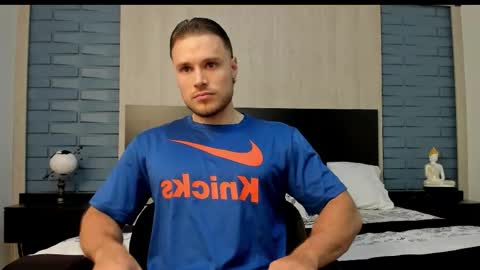 Adrein Roche online show from 11-24-25, 09:36