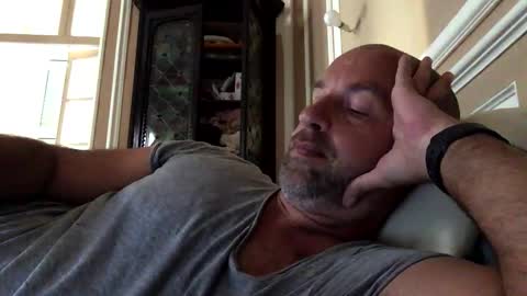 adrienfromparis online show from 10-24-25, 11:06