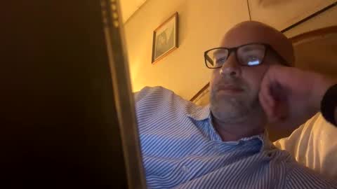 adrienfromparis online show from 04-01-26, 07:22