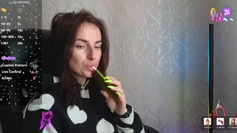 Snapshot of adrihanna chatting on 05-18-26, 06:19 Adriana online show from 05-18-26, 06:19