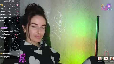 Snapshot of adrihanna chatting on 05-19-26, 04:24 Adriana online show from 05-19-26, 04:24