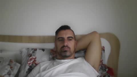 Snapshot of adyyyyyyyyyy35 chatting on 11-11-25, 06:46 Adrian online show from 11-11-25, 06:46