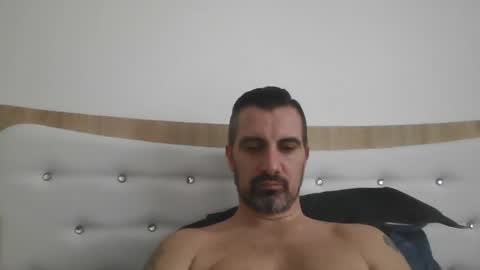 Snapshot of adyyyyyyyyyy35 chatting on 02-25-26, 10:58 Adrian online show from 02-25-26, 10:58