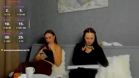 Adele online show from 03-05-26, 07:04