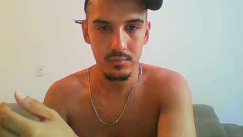 Snapshot of aelucius chatting on 01-20-25, 09:43 Luci online show from 01-20-25, 09:43