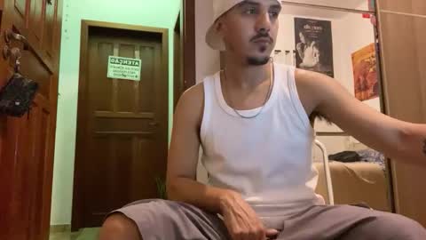 Snapshot of aelucius chatting on 11-07-25, 03:17 Luci online show from 11-07-25, 03:17