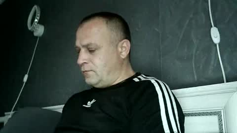 Sasha online show from 10-20-25, 04:57