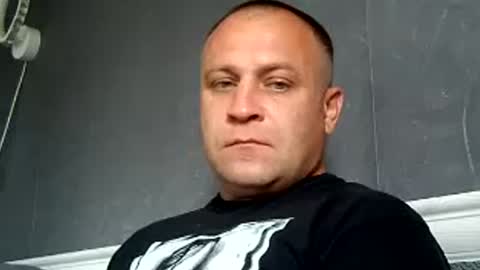 Snapshot of afonya342 chatting on 06-17-26, 06:27 Sasha online show from 06-17-26, 06:27