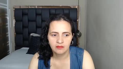 Snapshot of africa_holmes chatting on 01-06-25, 12:46 Africa online show from 01-06-25, 12:46