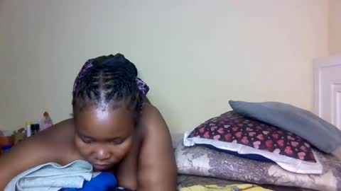 Snapshot of africana_08 chatting on 06-14-26, 05:26 africana_08 online show from 06-14-26, 05:26