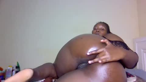 Snapshot of africana_08 chatting on 07-09-26, 09:30 africana_08 online show from 07-09-26, 09:30