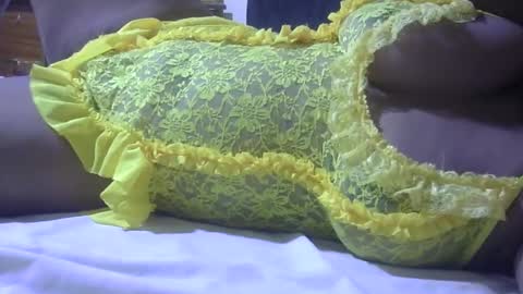 Snapshot of africannna chatting on 01-10-25, 02:35 Rita online show from 01-10-25, 02:35