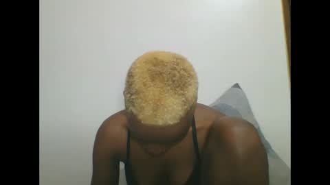 PHOEBE online show from 01-12-26, 04:50