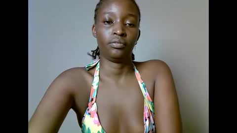 Snapshot of africanuh chatting on 06-05-26, 08:42 Africanuh online show from 06-05-26, 08:42