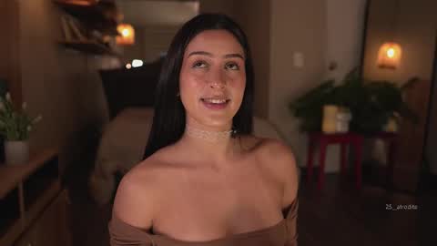 Snapshot of afrodita__25 chatting on 09-16-25, 12:11 Emma online show from 09-16-25, 12:11