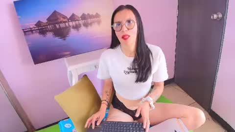 Afrodita Rosse online show from 07-03-26, 04:13